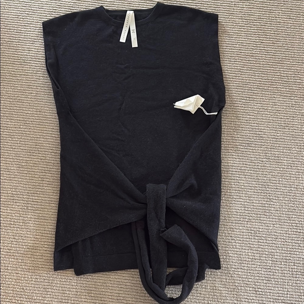 Black Sleeveless Knit Top